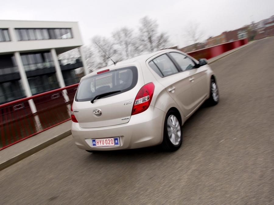  Hyundai i20 5-Door 2008 года  (фото 9 из 30)